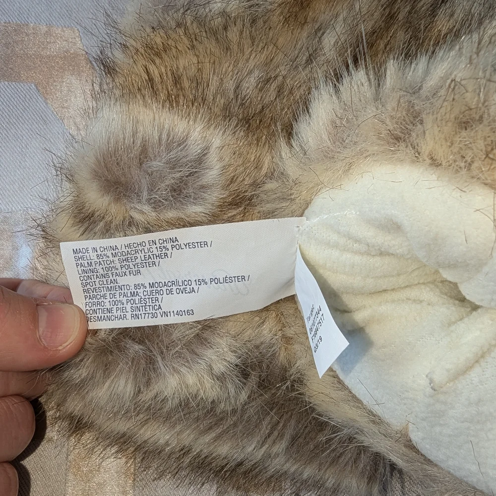 Universal Faux Fur Mittens with Tan and Brown - Picture 4 of 5